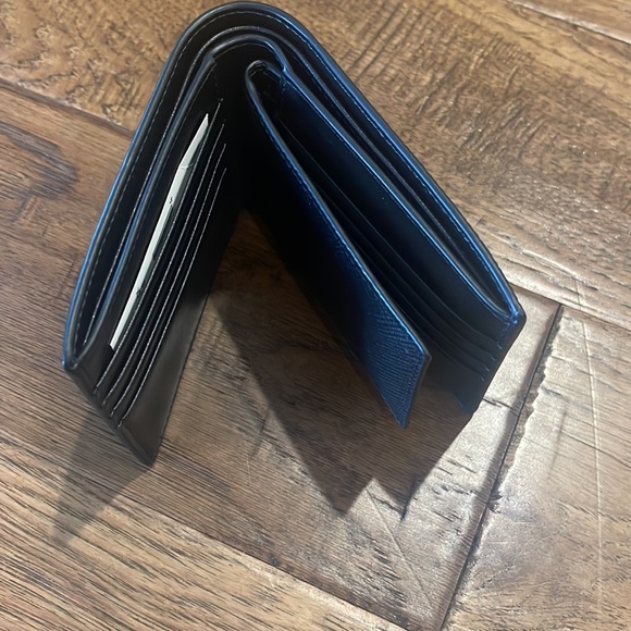 NEW with tags Michael Kors Wallet - Picture 2 of 8